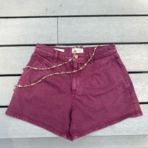 Universal Thread. Size 6.